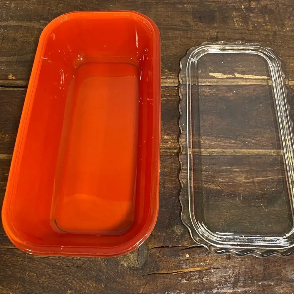 Jeanette Red Refrigerator Dish with Scalloped Lid.